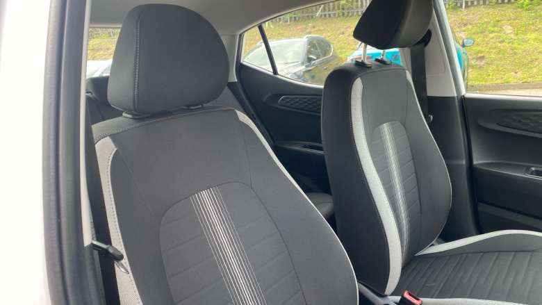 Hyundai i10 1.0 MPi SE Connect 5dr Petrol Hatchback